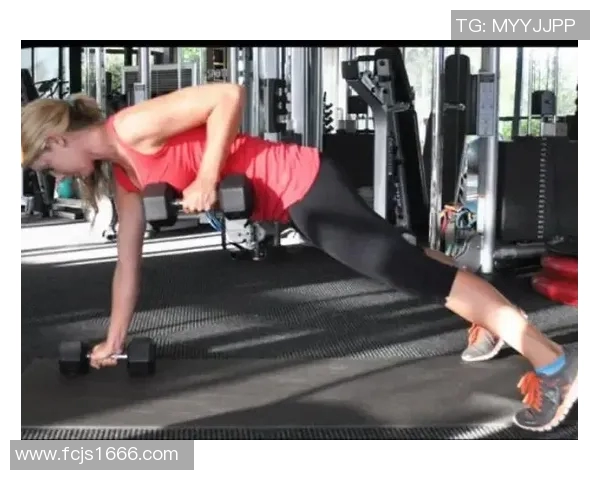 哑铃练法全解析提升肌肉力量与塑形效果的最佳指南